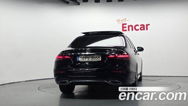 Mercedes-Benz E-Class W213 E350 4MATIC AMG Line - фото 2