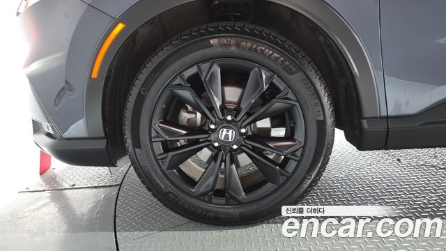Honda CR-V 6-го поколения 2.0 Hybrid Touring 2WD - фото 3