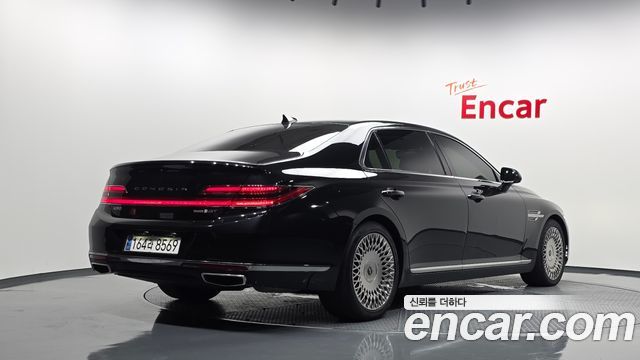 Genesis G90 3.3 T AWD Premium Luxury - фото 1