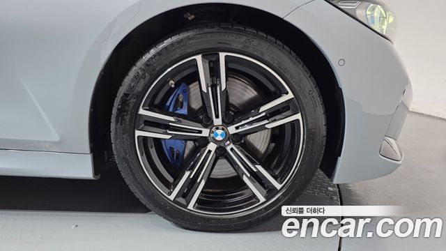 BMW 3 Series G20 320i M Sport - фото 3