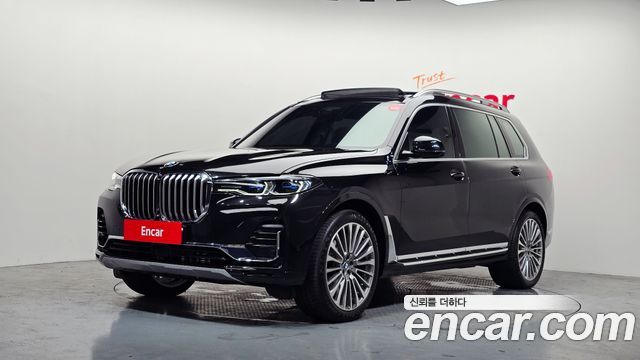 BMW X7 G07 xDrive 40d Design Pure Excellence 7-Seater - фото 0