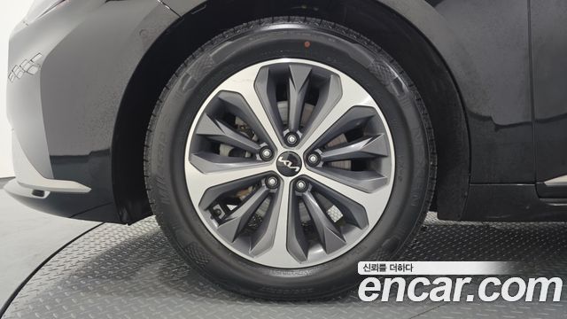 Kia K8 гибрид Noblesse - фото 4