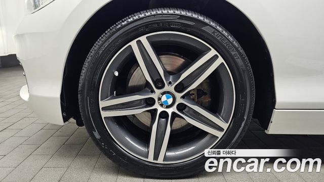 BMW 1 Series F20 118d Sport 5Door - фото 4
