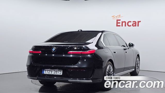 BMW 7 Series G70 740d xDrive Design Pure Excellence - фото 1