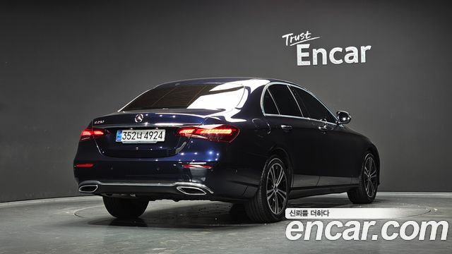 Mercedes-Benz E-Class W213 E250 Avantgarde - фото 1