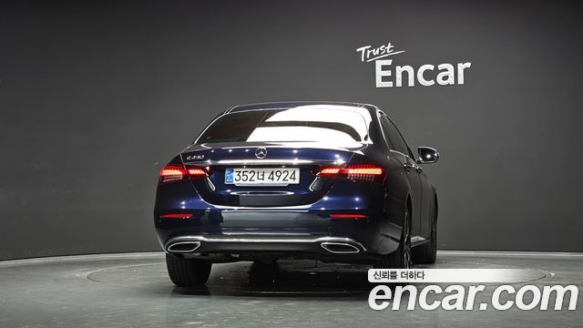Mercedes-Benz E-Class W213 E250 Avantgarde - фото 3