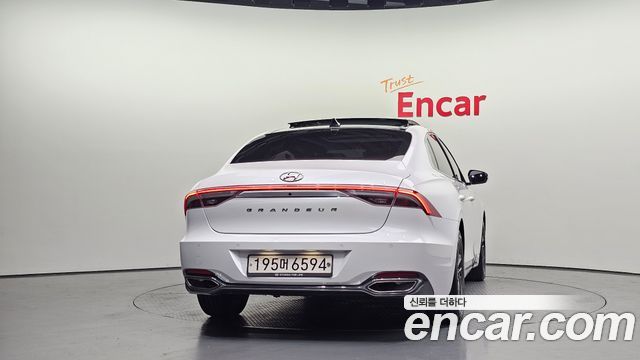 Hyundai Grandeur Новый IG 3.0 LPi Rent Car Modern - фото 3