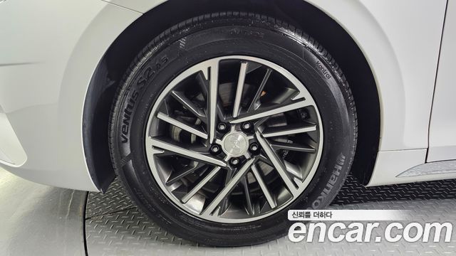 Hyundai Grandeur Новый IG 3.0 LPi Rent Car Modern - фото 4