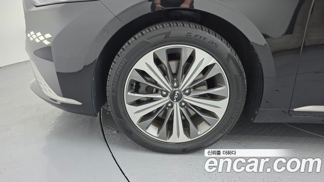 Kia K8 2.5 Gasoline 2WD Noblesse - фото 4