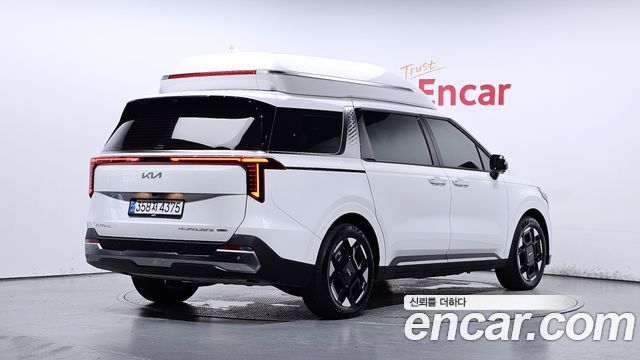 Kia Carnival Новый 4-го поколения HEV 9-Seater Hi-Limousine Signature - фото 0