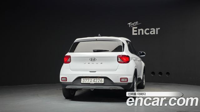Hyundai Venue 1,6 Premium - фото 3