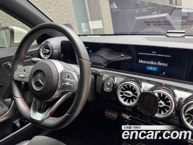 Mercedes-Benz A-Class W177 A250 4MATIC Sedan - фото 4