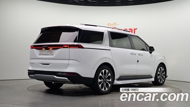 Kia Carnival 4-го поколения 9-Seater Prestige - фото 1