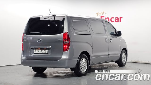 Hyundai Starex Новый Van 3-Seater Smart - фото 1