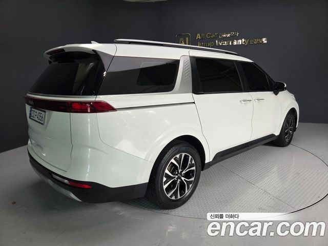Kia Carnival 4-го поколения 9-Seater Prestige - фото 1