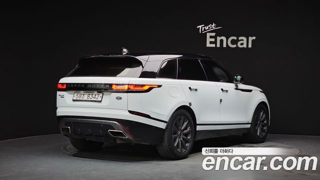 Land Rover Range Rover Velar 3.0 D300 R-Dynamic SE - фото 1