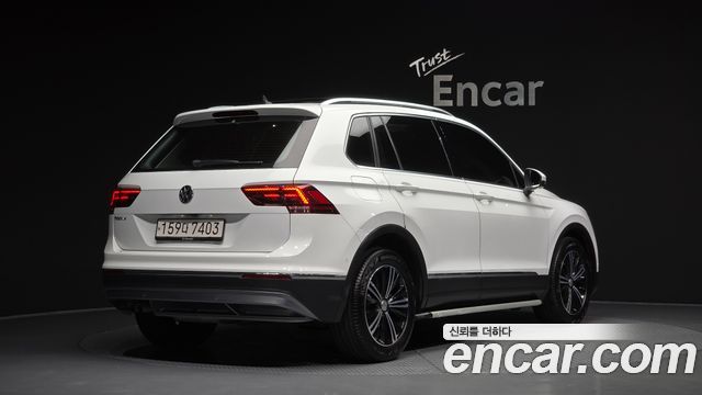 Volkswagen Tiguan 2-го поколения 2.0 TDI Prestige - фото 1