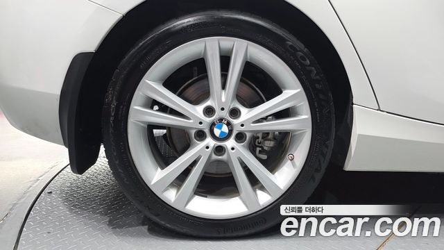 BMW 1 Series F20 118d Sport Special Edition 5Door - фото 4