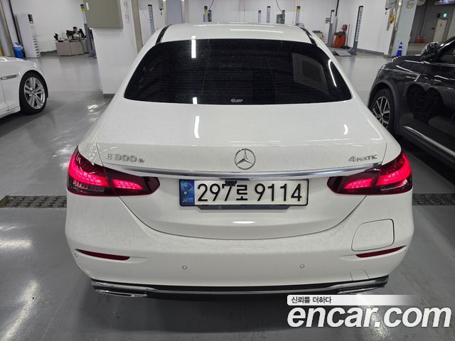 Mercedes-Benz E-Class W213 E300e 4MATIC Exclusive - фото 3