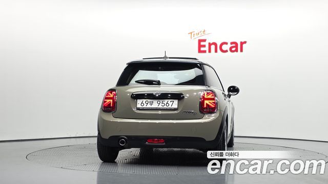 Mini Cooper D Standard 3rd - фото 3