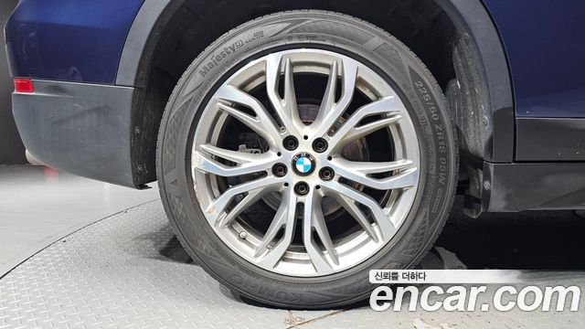 BMW X1 F48 xDrive 18d Joy - фото 4