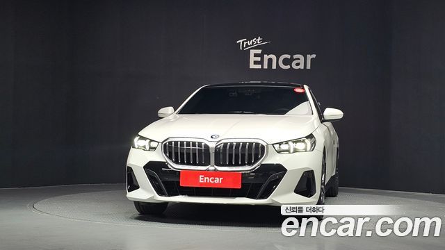 BMW 5 Series G60 520i M Sport - фото 2