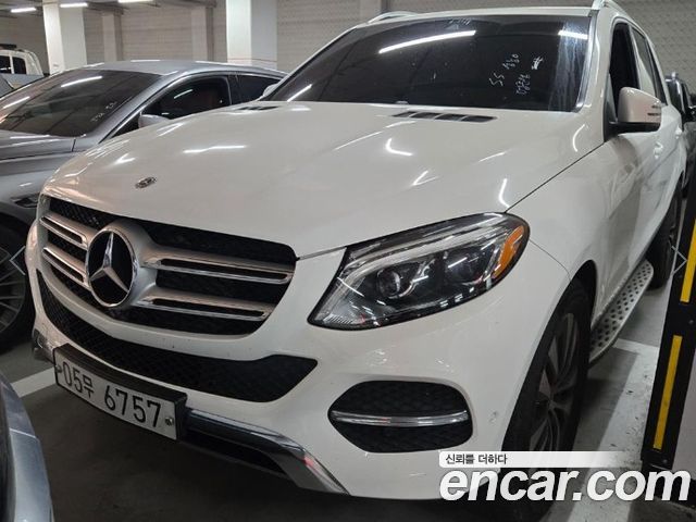 Mercedes-Benz GLE-Class W166 GLE350 d 4MATIC - фото 0