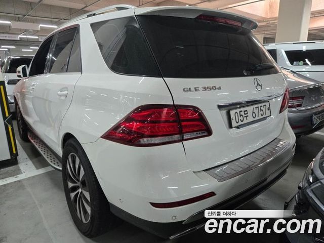 Mercedes-Benz GLE-Class W166 GLE350 d 4MATIC - фото 1