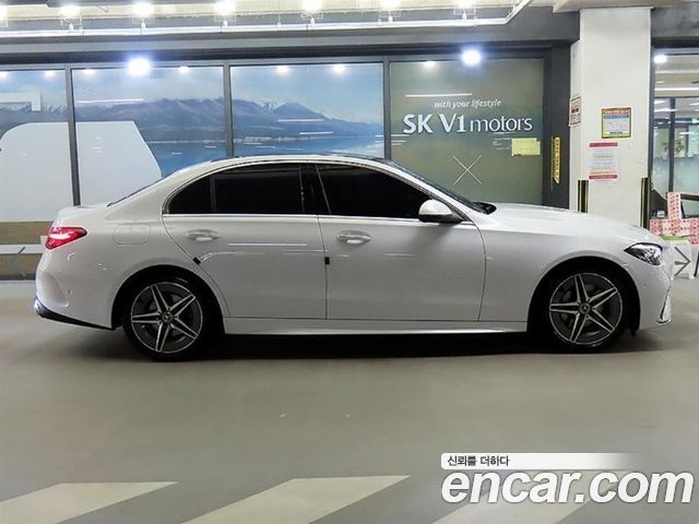 Mercedes-Benz C-Class W206 C200 AMG Line - фото 2