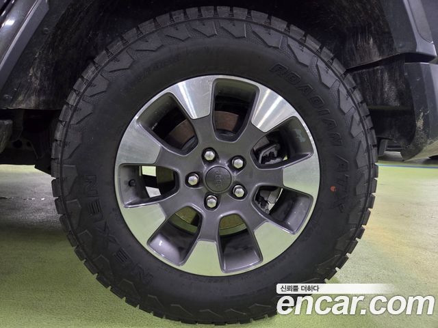 Jeep Wrangler JL 2.0 Overland Power Top 4Door - фото 4