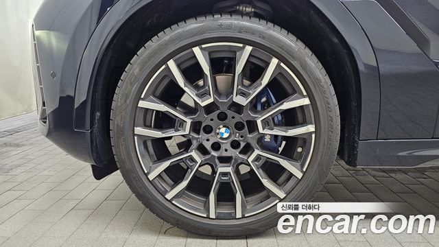 BMW X6 G06 xDrive40i M Sport - фото 3