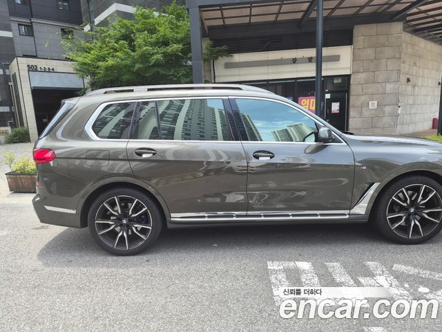 BMW X7 G07 xDrive 40i M Sport 6STR - фото 3