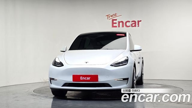 Tesla Model Y Long Range AWD - фото 2