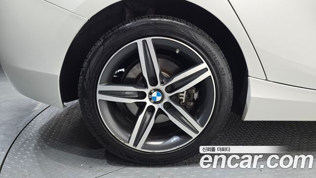 BMW 1 Series F20 118d Sport 5Door - фото 4