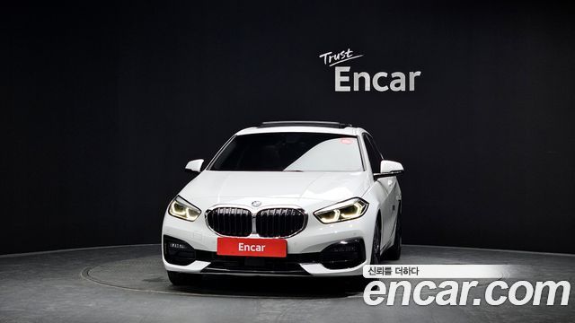 BMW 1 Series F40 118d Sport - фото 2