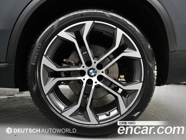 BMW X5 G05 xDrive 40i xLine - фото 4