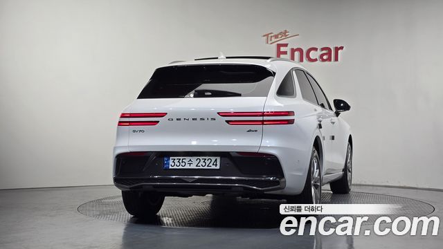 Genesis GV70 2.5T Gasoline AWD - фото 3