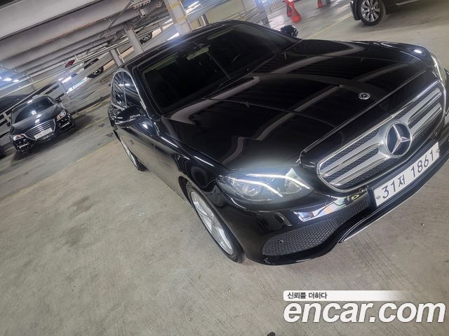 Mercedes-Benz E-Class W213 E200 Avantgarde - фото 1