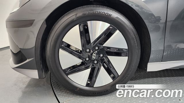 Hyundai Ioniq6 Standard Exclusive - фото 3