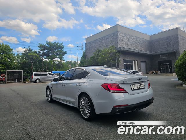 Genesis G70 2.0T Advanced - фото 2