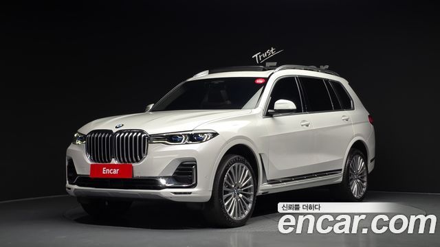 BMW X7 G07 xDrive 40i Design Pure Excellence 7-Seater - фото 0