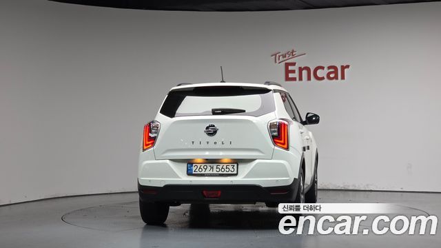 SsangYong Tivoli Gasoline 1.5 2WD V3 - фото 2