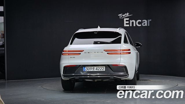 Genesis GV70 2.5T Gasoline 2WD - фото 2