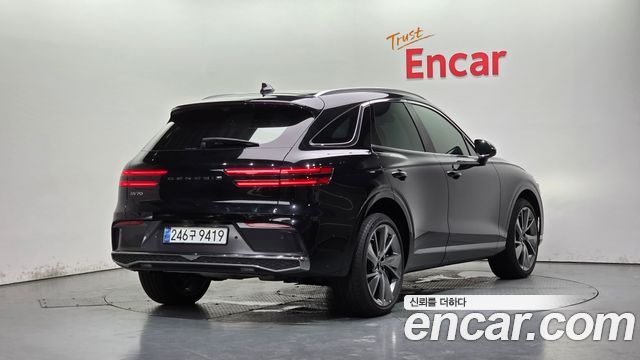 Genesis GV70 2.5T Gasoline 2WD - фото 0