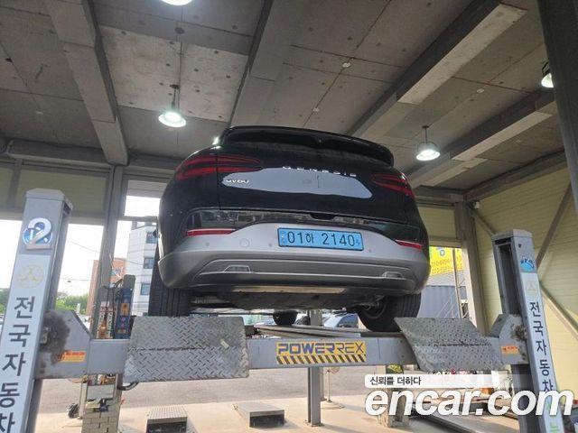Genesis GV60 Standard - фото 1