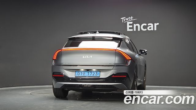 Kia EV6 Long Range 4WD GT Line - фото 3