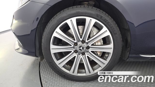 Mercedes-Benz E-Class W213 E450 4MATIC Exclusive - фото 4