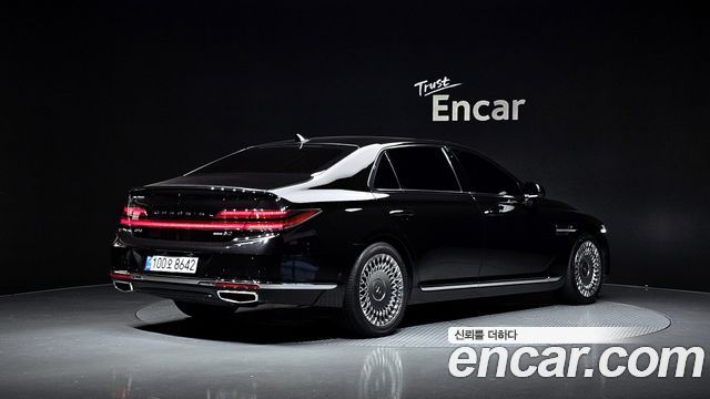Genesis G90 3.8 AWD Premium Luxury - фото 1