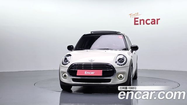 Mini Cooper 5Door HIGH 3rd - фото 2