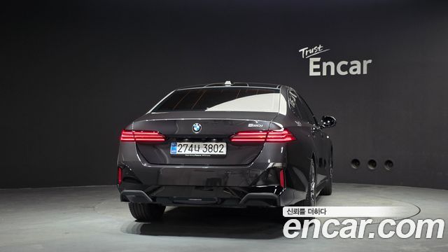 BMW 5 Series G60 520i M Sport - фото 3